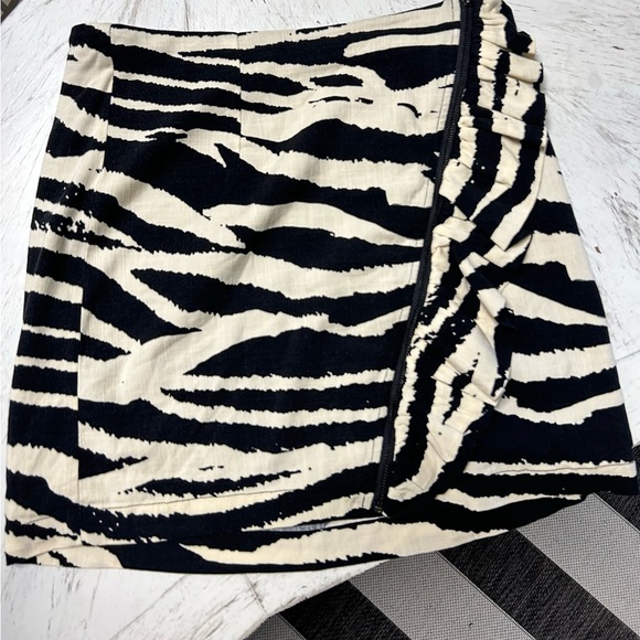 Free People Zebra Mini - Picture 1 of 2